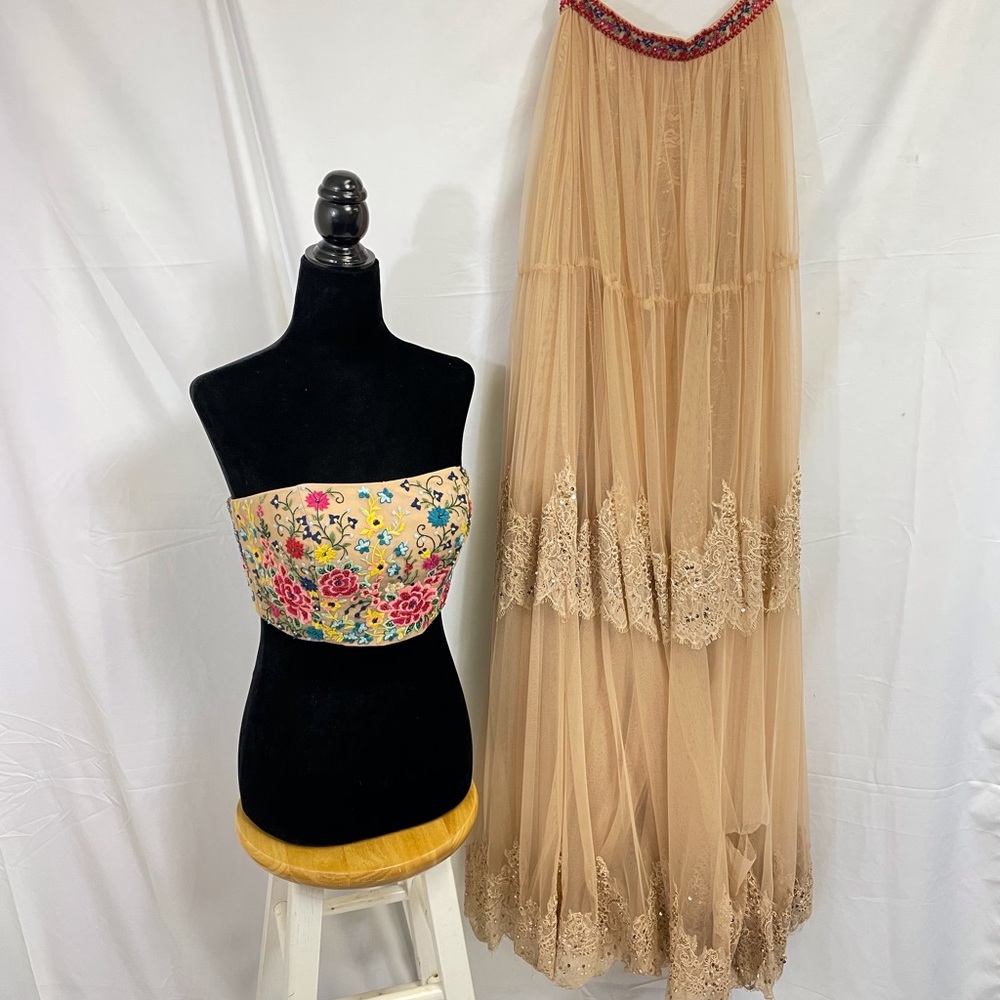 Sherri Hill 51022 2 piece with flower detailing